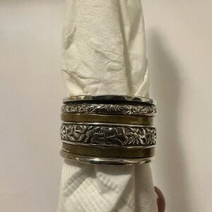 Women’s Silver and Gold Floral spinner Ring